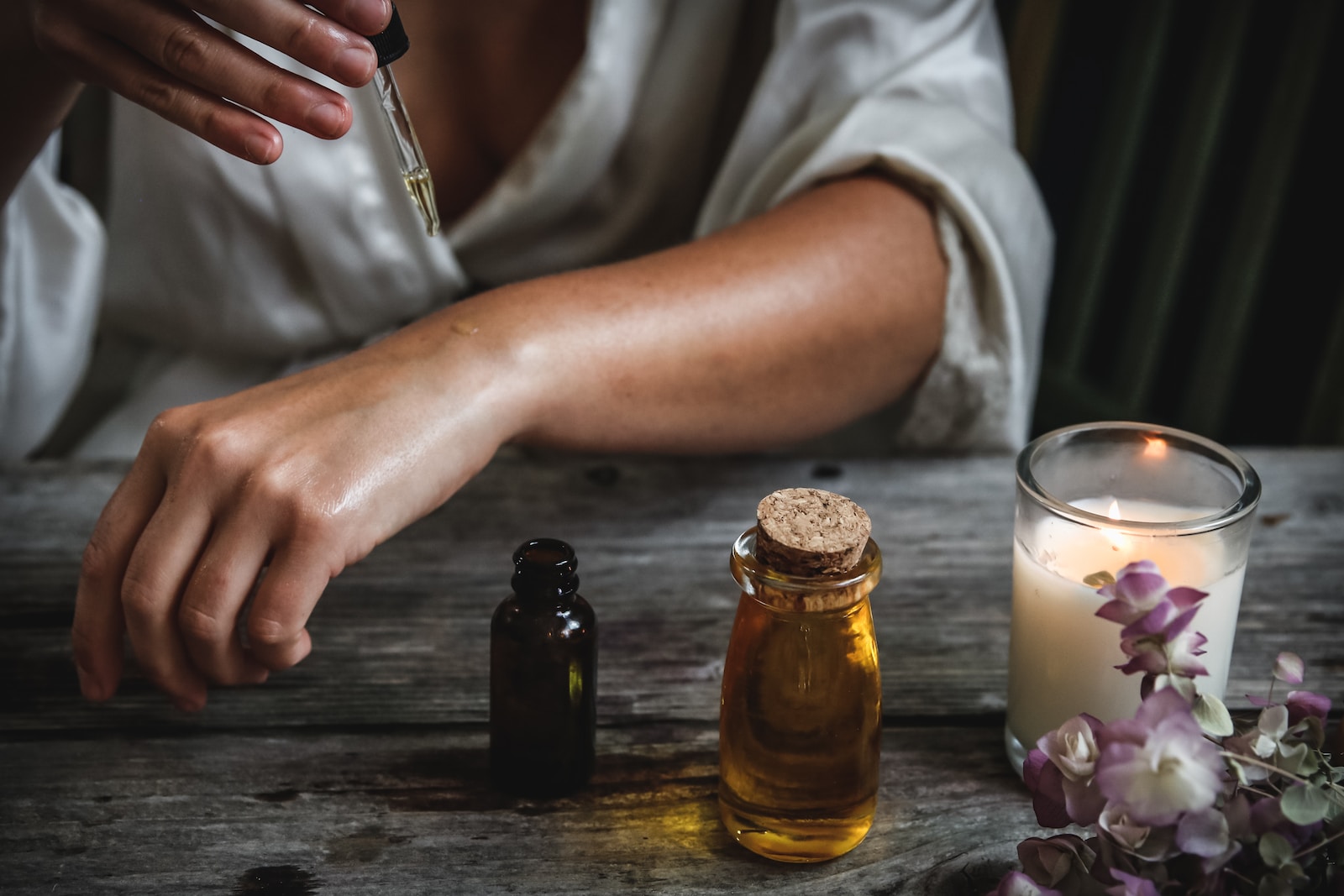 Your Skin, Your Choice: Navigating the World of Herbal Remedies.