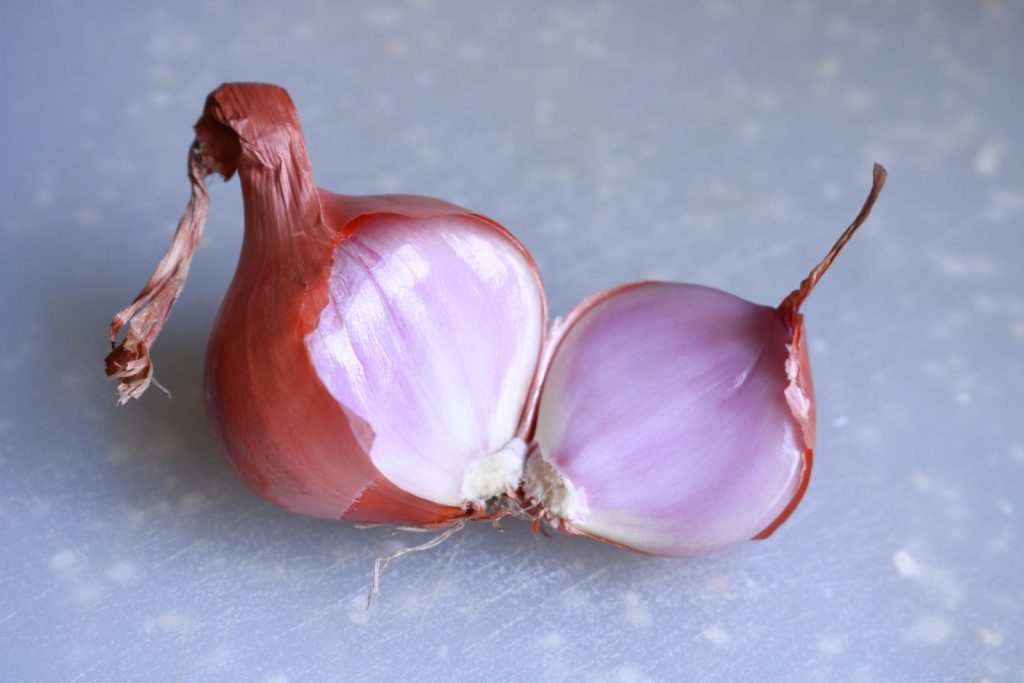Harnessing Nature's Power: How Onion Powder Can Boost Your Health.